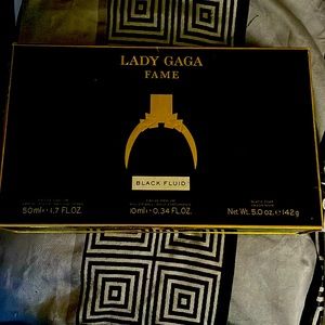 Lady Gaga Black Fluid perfume
